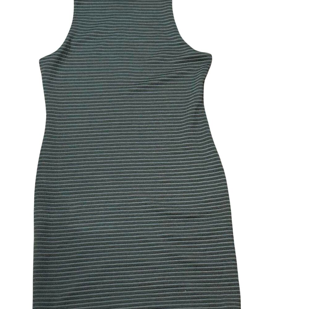 Silence noise black